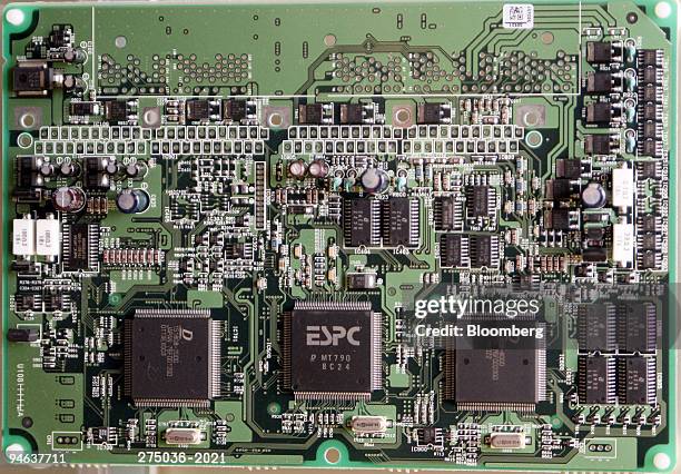Engine Control Unit Models Engine Control Unit Photos and Premium High Res Pictures - Getty Images