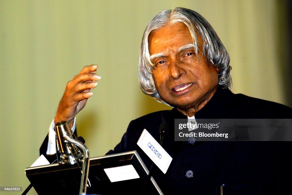 The President of India A P J Abdul Kalam speaks after inaugu