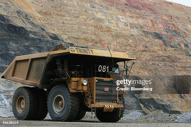 Caterpillar 793 mining truck hauls gold bearing ore from the Gold Quarry Pit at Newmont Mining Corp.'s Carlin/Gold Quarry operation located on the...