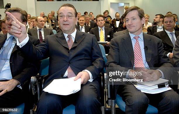 Credit Suisse Chief Executive Oswald J. Gruebel, left, and incoming Credit Suisse Chief Executive Brady Dougan wait for the start of Credit Suisse's...