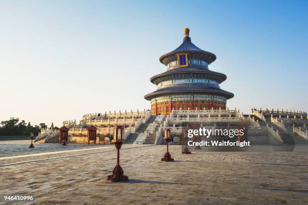 temple of heaven,beijing,china. - himmelstempel stock-fotos und bilder