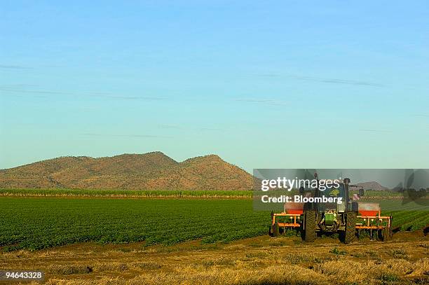 Crops are fertilized in Kununurra, Western Australia, on Monday, June 4, 2007. Meaning "big water" in the local Aboriginal language, Kununurra is the...