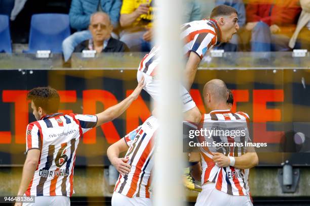 Ben Rienstra of Willem II celebrates 1-2 with Pedro Chirivella of Willem II, Freek Heerkens of Willem II, Konstantinos Tsimikas of Willem II, Elmo...