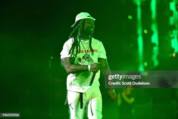 Stag One Rapper 1 388 Dolla (Rapper) Stock Photos, High-Res Pictures, and Images ...