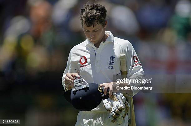 Geraint Jones, batting for England, leaves the field after being dismissed on day 5 of the second Ashes Test match at the Adelaide Oval in Adelaide,...