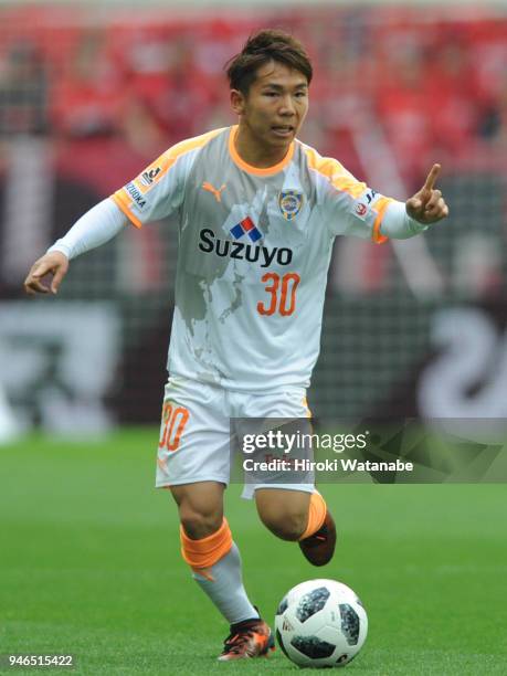 Shota Kaneko of Shimizu S-Pulse in action during the J.League J1 match between Urawa Red Diamonds and Shimizu S-Pulse at Saitama Stadium on April 15,...