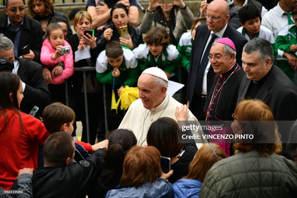 ITALY-POPE-PARISH