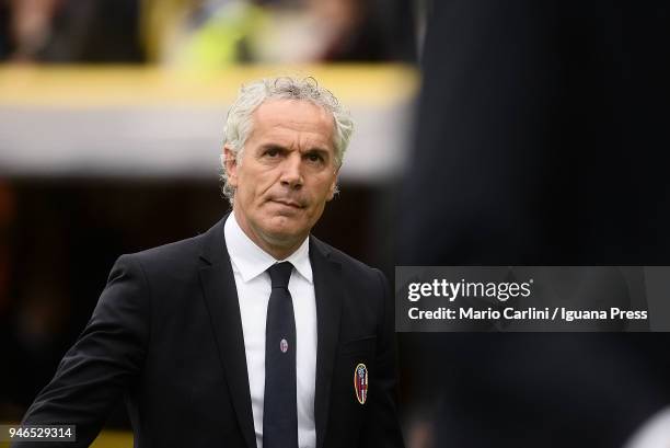 Roberto Donadoni head coach of Bologna FC looks on at the end of the serie A match between Bologna FC and Hellas Verona FC at Stadio Renato Dall'Ara...