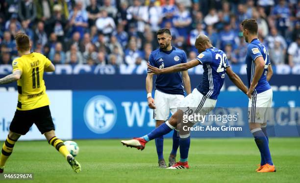 Naldo of Schalke scores the 2nd goal by free kick during the Bundesliga match between FC Schalke 04 and Borussia Dortmund at Veltins-Arena on April...