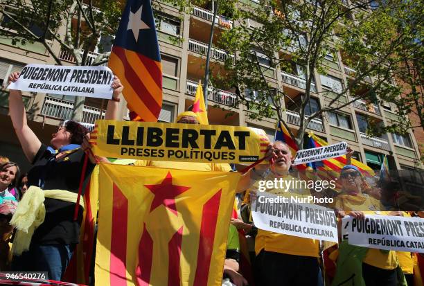 Thousand people demonstrate in favor of democracy and the freedom of political prisoners, on 15th April 2018 in Barcelona, Spain. --