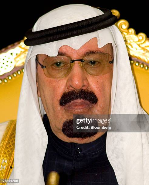Original Saudi Ruler 485 Saudi Currency Stock Photos, High-Res Pictures, and Images - Getty ...