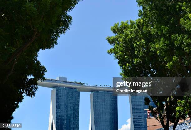 marina bay sands - marina square stock pictures, royalty-free photos & images