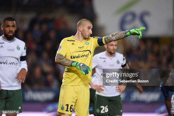 Stephane Ruffier of Saint Etienne during the Ligue 1 match between Strasbourg and Saint Etienne on April 14, 2018 in Strasbourg, .