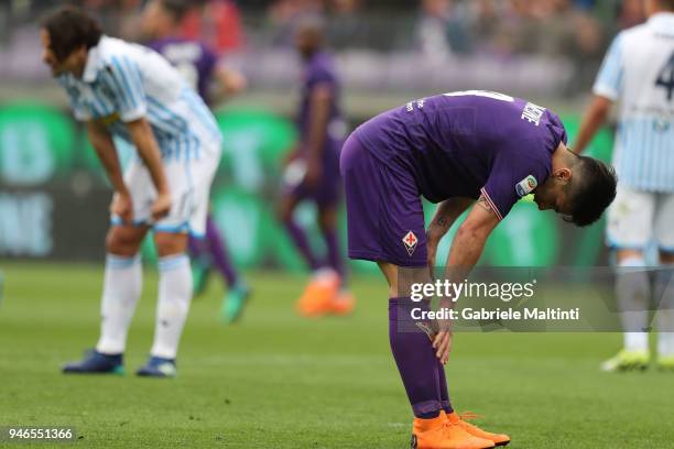 Giovanni Simeone of ACF Fiorentina reacts during the serie A match between ACF Fiorentina and Spal at Stadio Artemio Franchi on April 15, 2018 in...