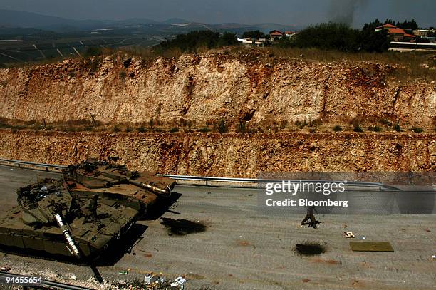 Israeli military artillery is stationed near the Lebanese border near Avivim, northern Israel, Friday, July 21, 2006. Fighting between Israeli forces...