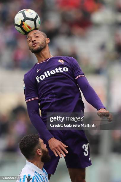 Vitor Hugo of ACF Fiorentina in action during the serie A match between ACF Fiorentina and Spal at Stadio Artemio Franchi on April 15, 2018 in...