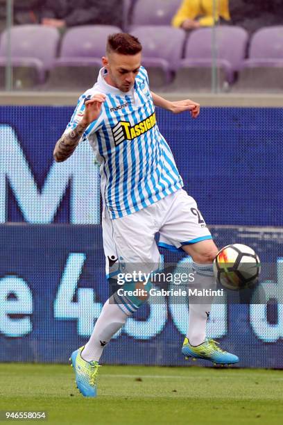 Manuel Lazzari of Spal in action during the serie A match between ACF Fiorentina and Spal at Stadio Artemio Franchi on April 15, 2018 in Florence,...