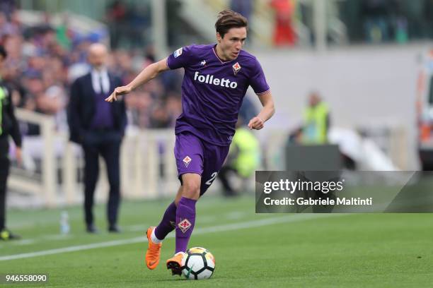 Federico Chiesa of ACF Fiorentina in action during the serie A match between ACF Fiorentina and Spal at Stadio Artemio Franchi on April 15, 2018 in...