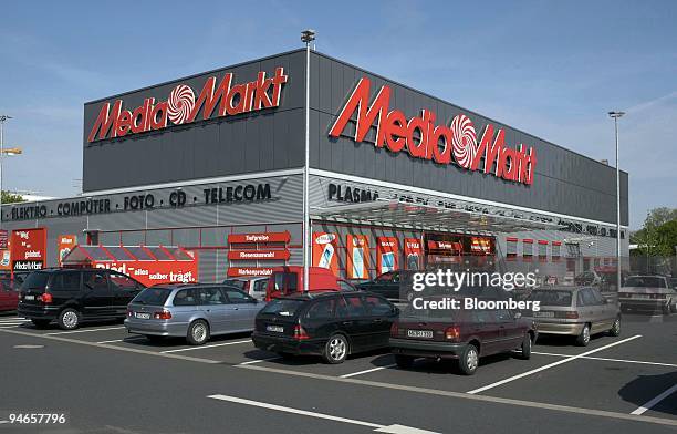 The exterior of a Media Markt consumer electronics store is seen in Duesseldorf, Germany, Wednesday, May 3, 2006. Metro AG, Germany's largest...