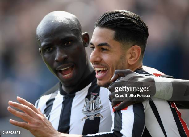 Newcastle player Mohammed Diame congratulates goalscorer Ayoze Perez during the Premier League match between Newcastle United and Arsenal at St....