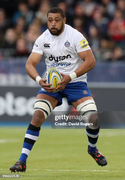 Taulupe Faletau of Bath charges upfield during the Aviva Premiership match between Saracens and Bath Rugby at Allianz Park on April 15, 2018 in...