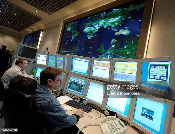 Network Control Officers 1,410 Network Operations Center Stock Photos, High-Res Pictures, and ...
