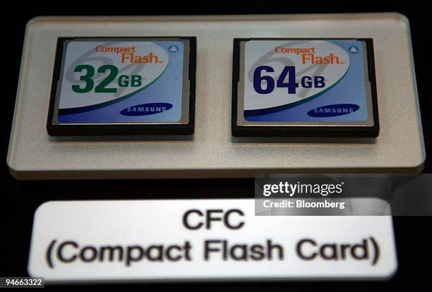 Flash Memory Card Examples 66 Nand Flash Memory Stock Photos, High-Res Pictures, and Images ...