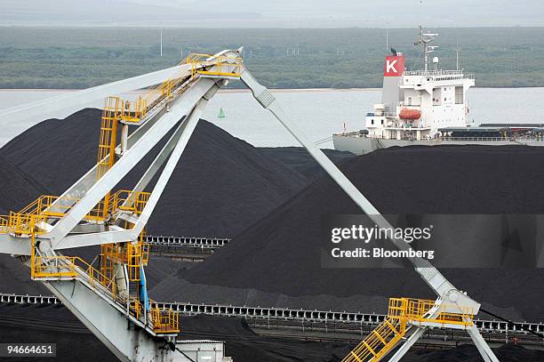 39 Richards Bay Coal Terminal Stock Photos, High-Res Pictures, and ...