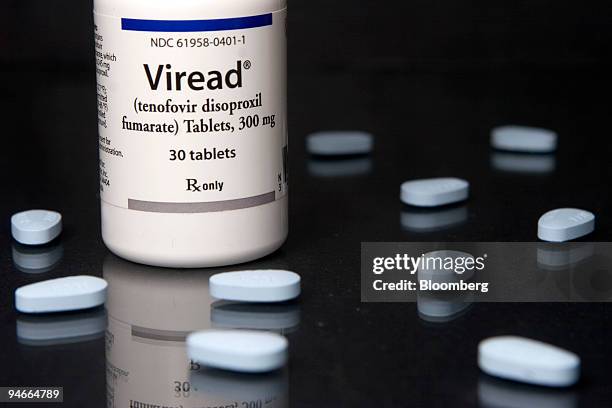 Treatment Viread is shown in a Cambridge, Massachusetts pharmacy Wednesday, July 12, 2006. U.S. Regulators said they approved a once-a-day pill...