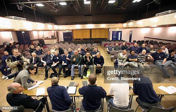 Shops In Ryton 126 Peugeot Ryton Coventry Stock Photos, High-Res Pictures, and Images ...