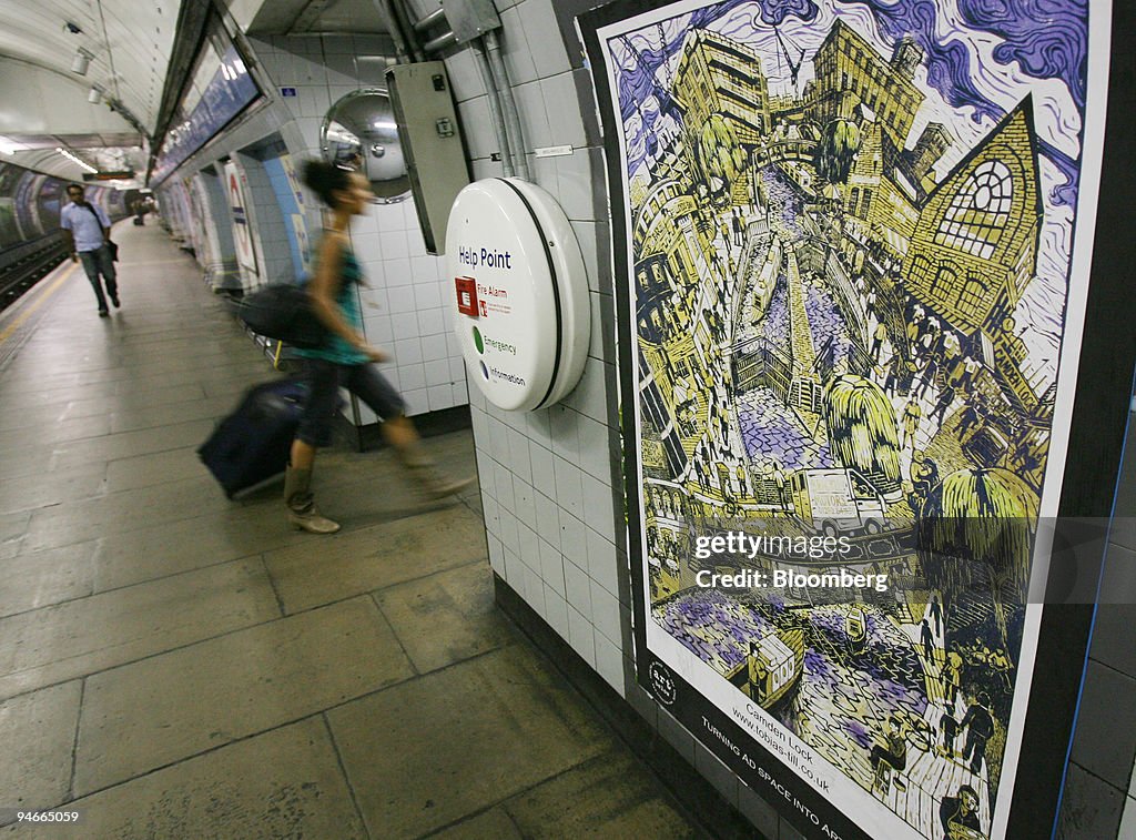 A lino print entitled ''Camden Lock'' by British artist Tobi