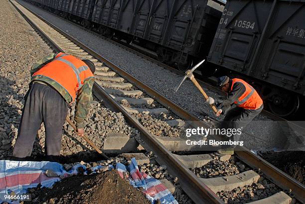 Datong Railway Station Photos and Premium High Res Pictures Getty Images
