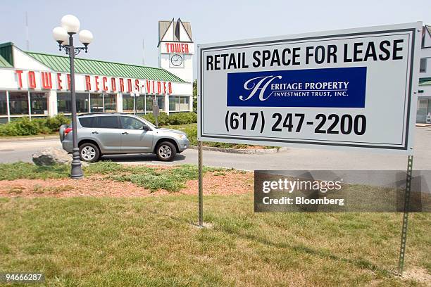 Sign advertising retail space for lease at the Heritage Property Investment Trust-owned Burlington Square retail center in Burlington, Massachusetts...