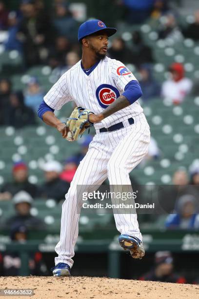 Carl Edwards Jr. #6 of the Chicago Cubs piches against the Atlanta Braves at Wrigley Field on April 13, 2018 in Chicago, Illinois. The Braves...
