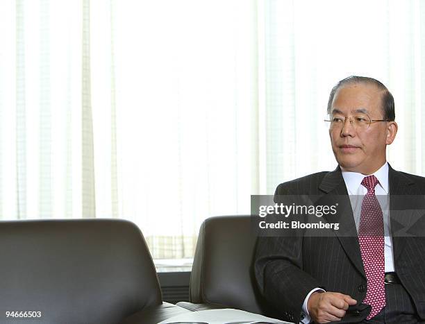 Toshiro Muto, deputy governor of the Bank of Japan, speaks during an interview in Tokyo, Japan, on Thursday, Nov. 15, 2007. Japan's economy is facing...