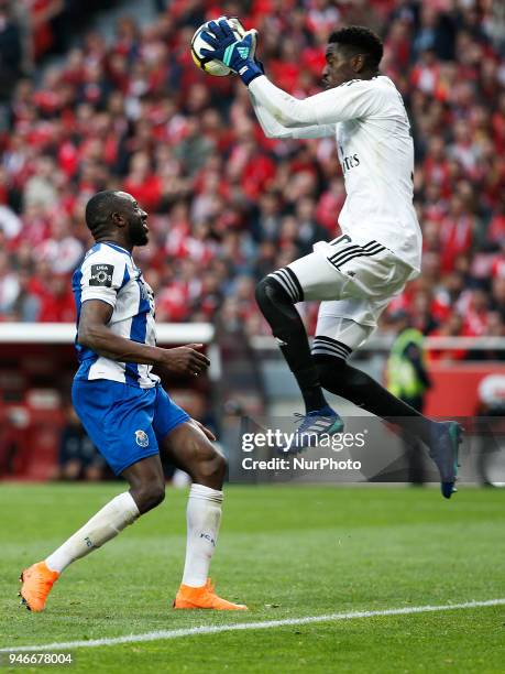 Porto's forward Moussa Marega vies for the ball with Benfica's goalkeeper Bruno Varela during Primeira Liga 2017/18 match between SL Benfica vs FC...