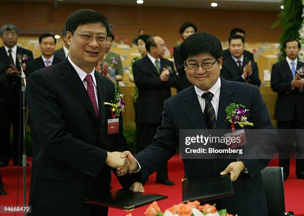 Li Lihui Zhu Li Photos and Premium High Res Pictures - Getty Images