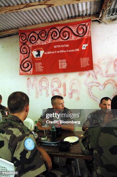 Soldiers from the United Nations Interim Force in Lebanon si Soldiers from the United Nations Interim Force in Lebanon si