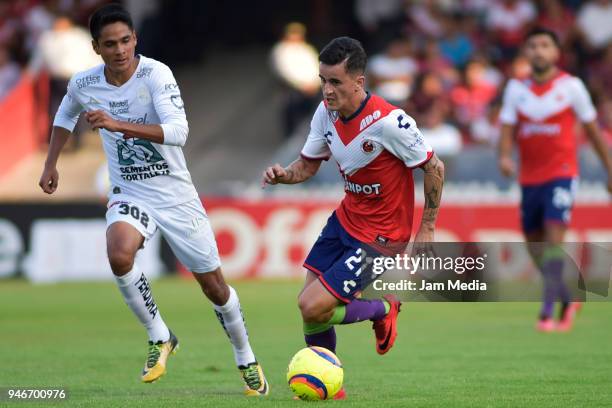Jorge Diaz of Leon and Adrian Luna of Veracruz fight for the ball during the 15th round match between Veracruz and Leon as part of the Torneo...