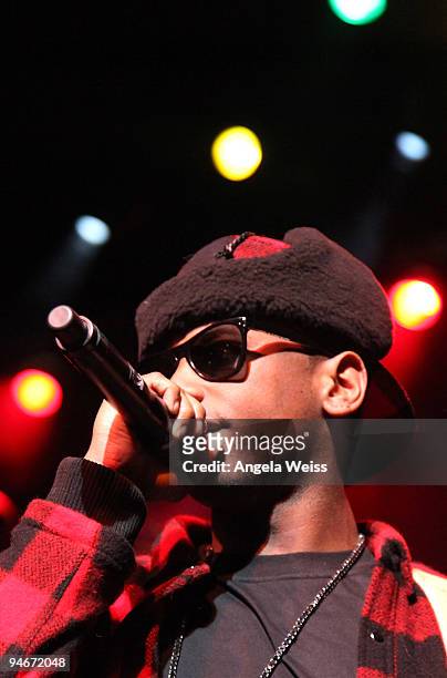 Fabolous performs during the Power 106 Cali Christmas at the Gibson Ampitheater on December 16, 2009 in Los Angeles, California.