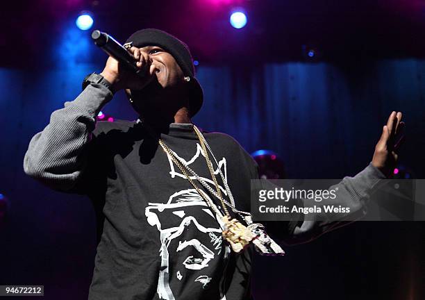 Chamillionaire performs during the Power 106 Cali Christmas at the Gibson Ampitheater on December 16, 2009 in Los Angeles, California.
