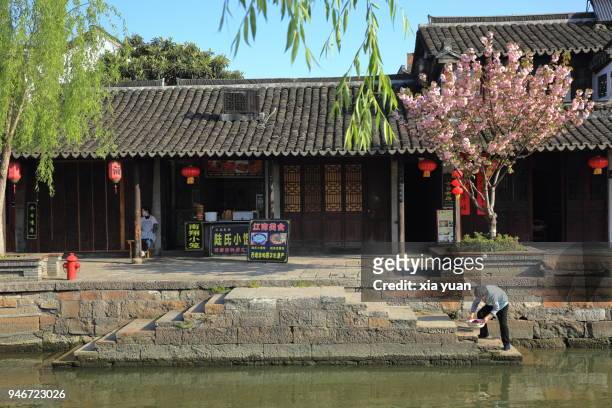 daily lives in xitang ancient town,china - jiaxing fotografías e imágenes de stock