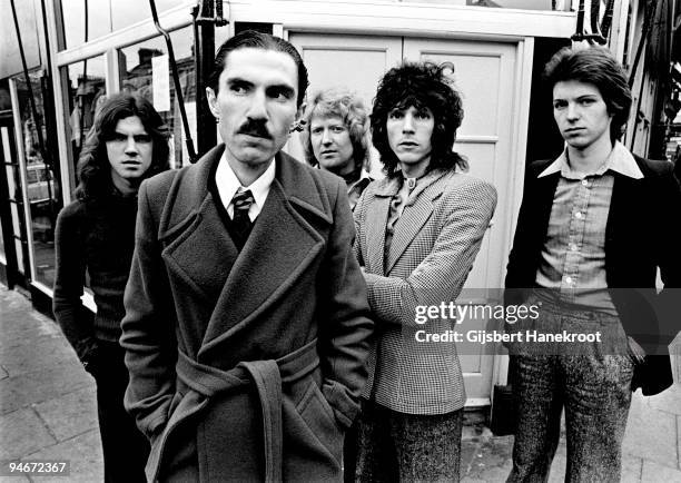 Sparks posed in Amsterdam, Holland in 1975 L-R Trevor White, Ron Mael, Norman "Dinky" Diamond, Russell Mael, Adrian Fisher