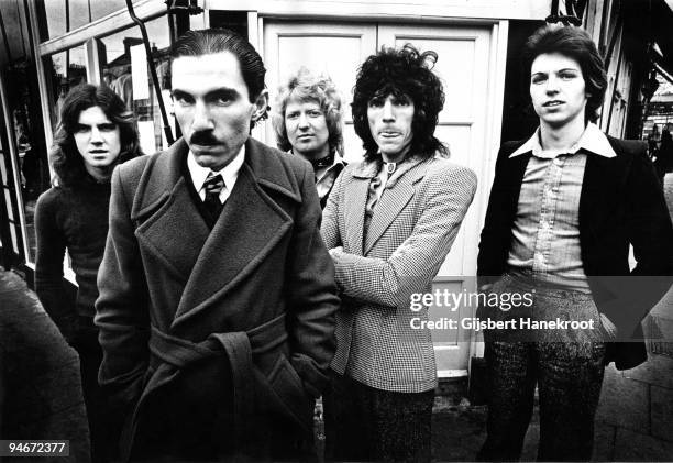 Sparks posed in Amsterdam, Holland in 1975 L-R Trevor White, Ron Mael, Norman "Dinky" Diamond, Russell Mael, Adrian Fisher