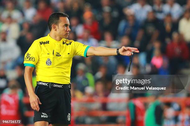 Roberto Rios, Central Referee in action during the 15th round match between Pachuca and Santos Laguna as part of the Torneo Clausura 2018 Liga MX at...