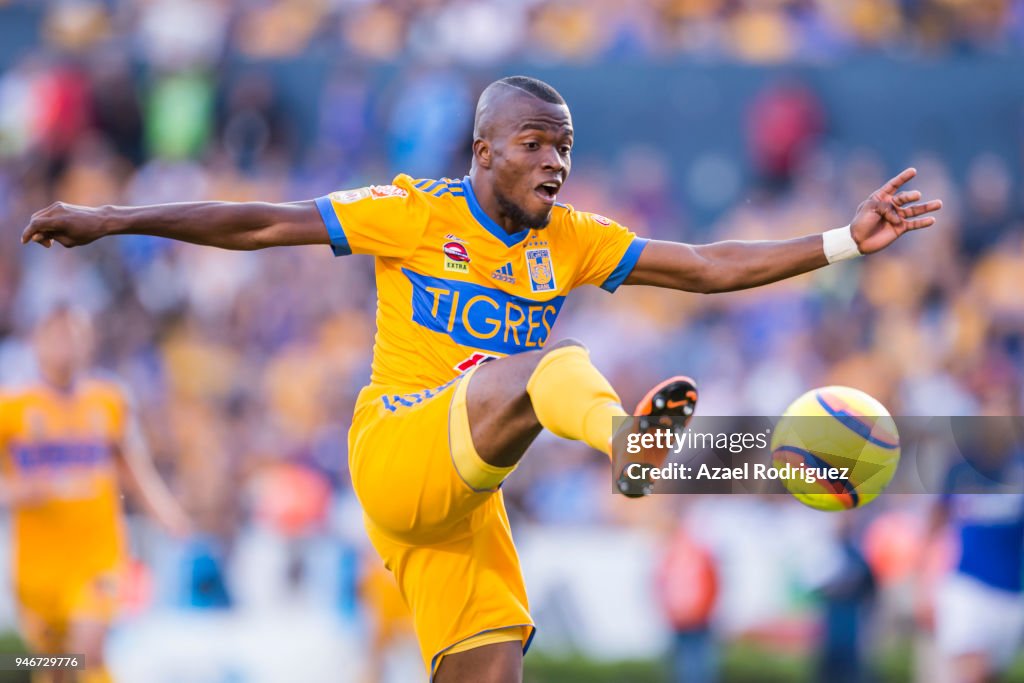 Tigres UANL v Cruz Azul - Torneo Clausura 2018