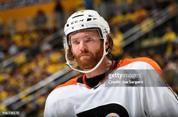 Sean Couturier of the Philadelphia Flyers skates against the Pittsburgh Penguins in Game Two of the Eastern Conference First Round during the 2018...