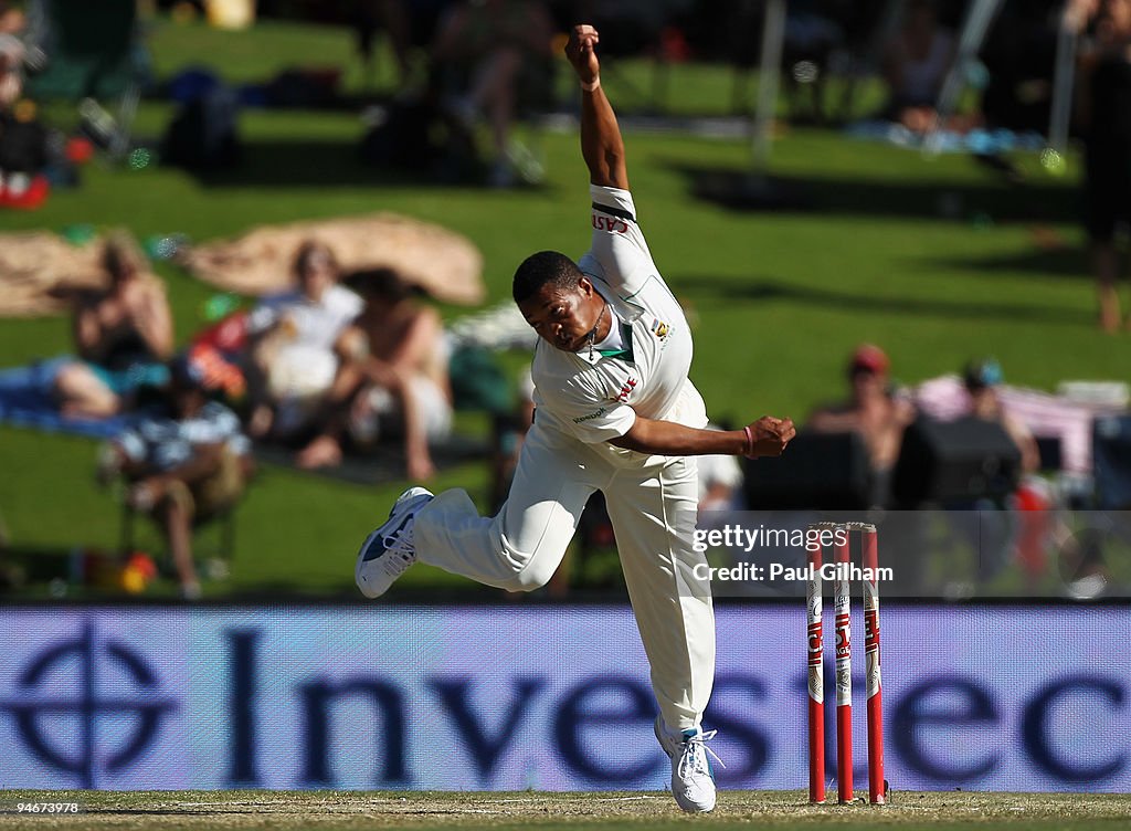 South Africa v England - 1st Test Day Two