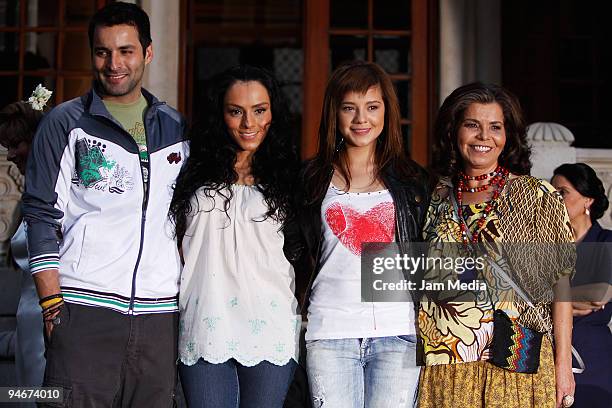 Actrors Sebastian Moncayo, Ivonne Montero,Andrea Aramburo and Paolma Woolrich during the presentacion of the new mexican tv soap opera 'La Loba' of...