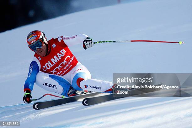 Didier Cuche of Switzerland skis during the Audi FIS Alpine Ski World Cup Men's Downhill Training on December 17, 2009 in Val Gardena, Italy.